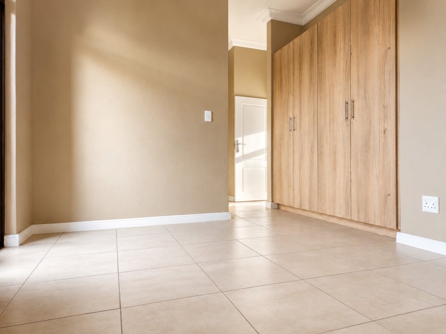 7 Bedroom Property for Sale in Ifafi North West